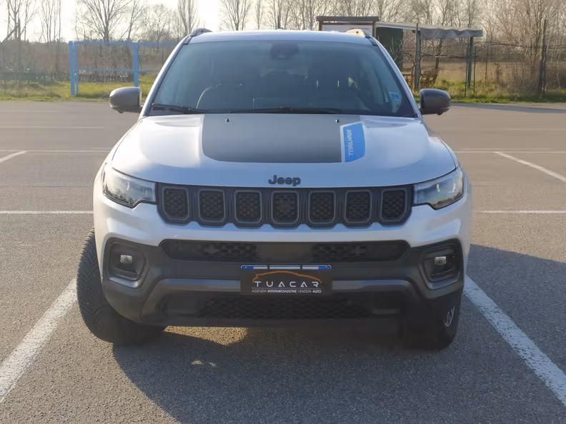 Jeep Compass - 2