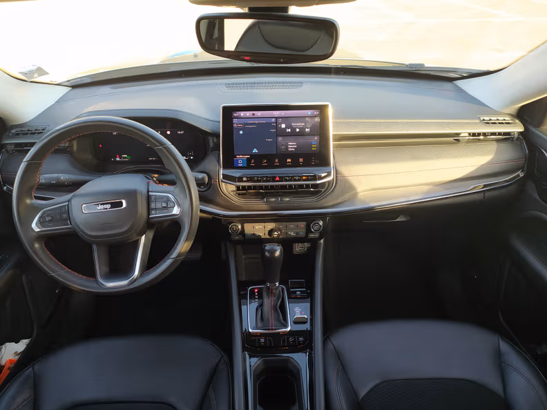 Jeep Compass - 8