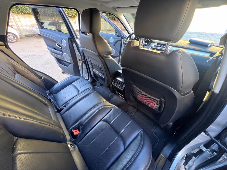 Land Rover Range Rover Evoque - 25
