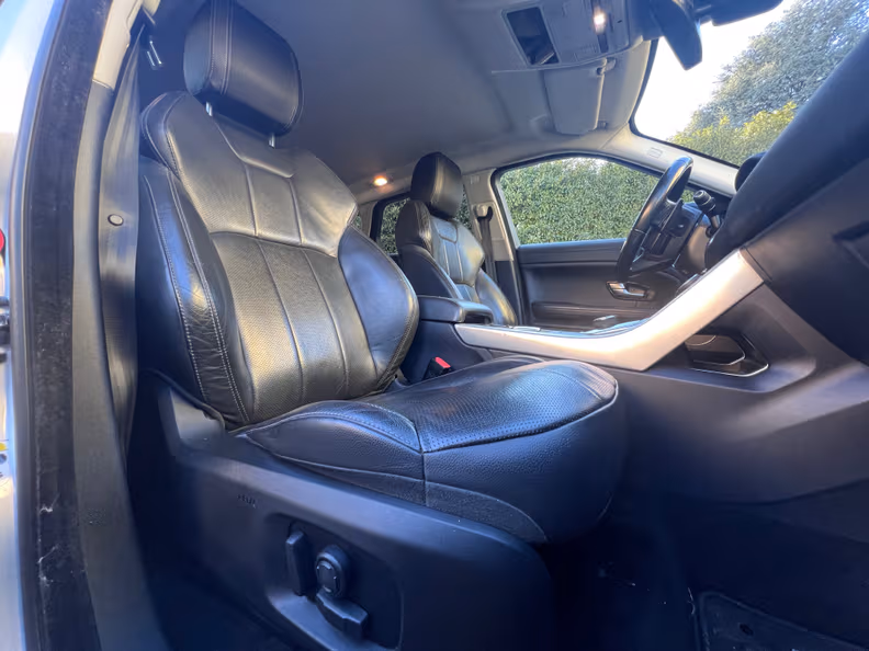 Land Rover Range Rover Evoque - 23