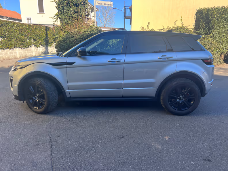 Land Rover Range Rover Evoque - 8