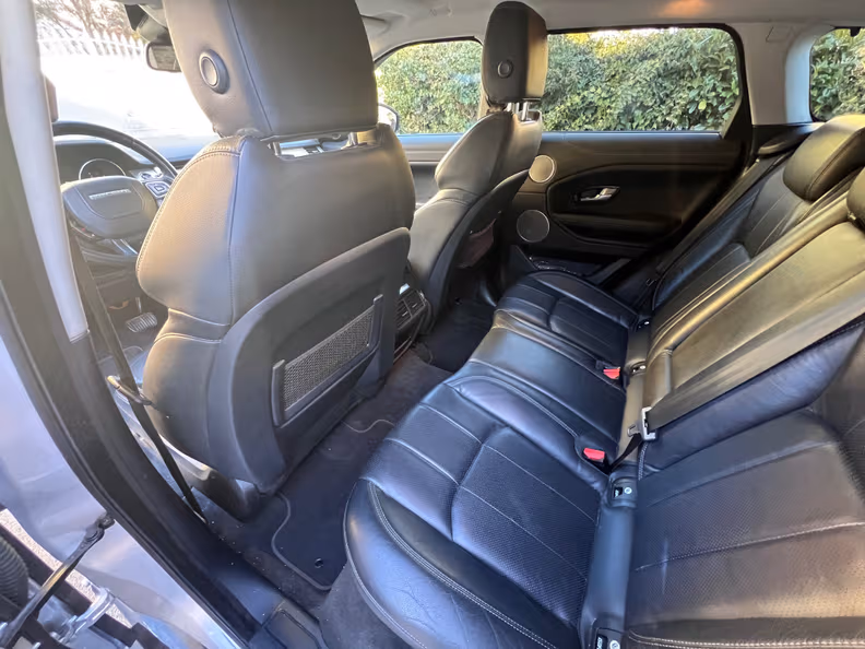 Land Rover Range Rover Evoque - 26