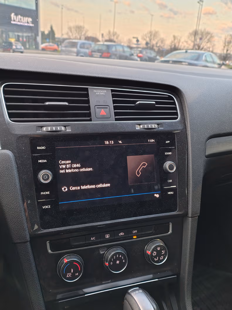 Volkswagen Golf - 9