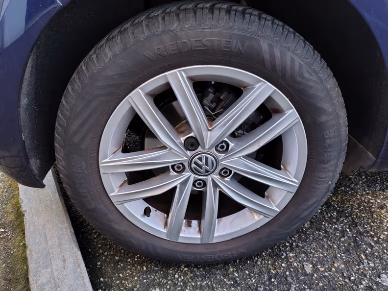 Volkswagen Golf - 35
