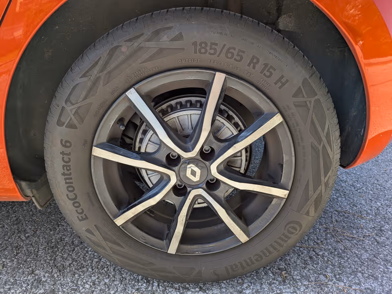 Renault Clio - 48