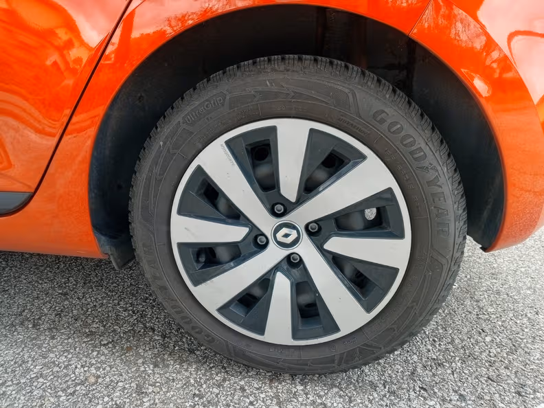 Renault Clio - 28