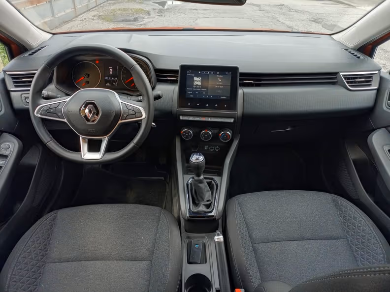 Renault Clio - 11