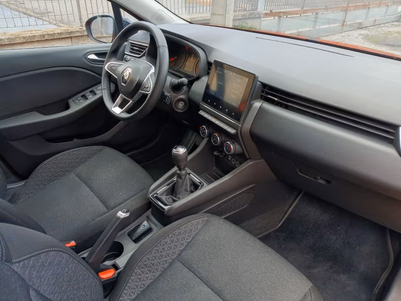 Renault Clio - 12