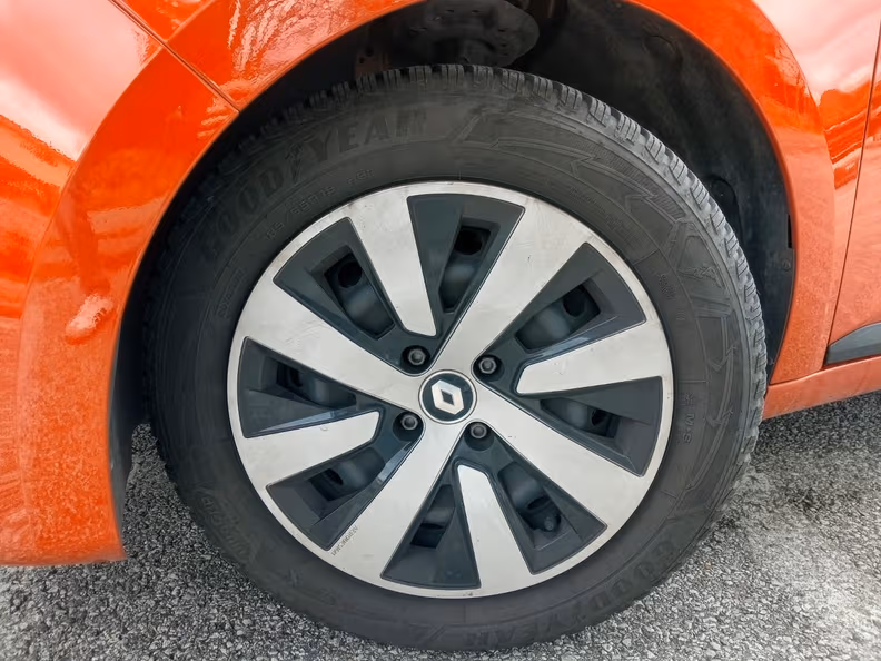 Renault Clio - 26