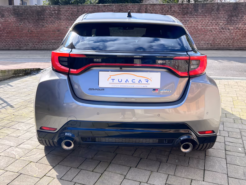 Toyota Yaris - 5