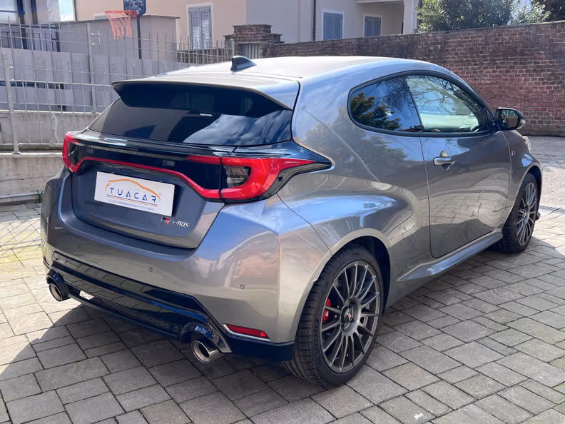 Toyota Yaris - 4