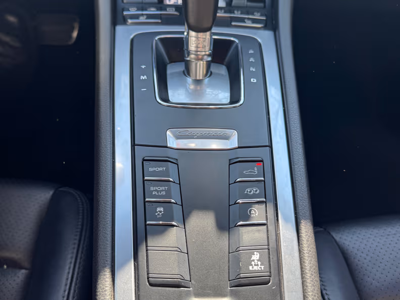 Porsche Cayman - 11