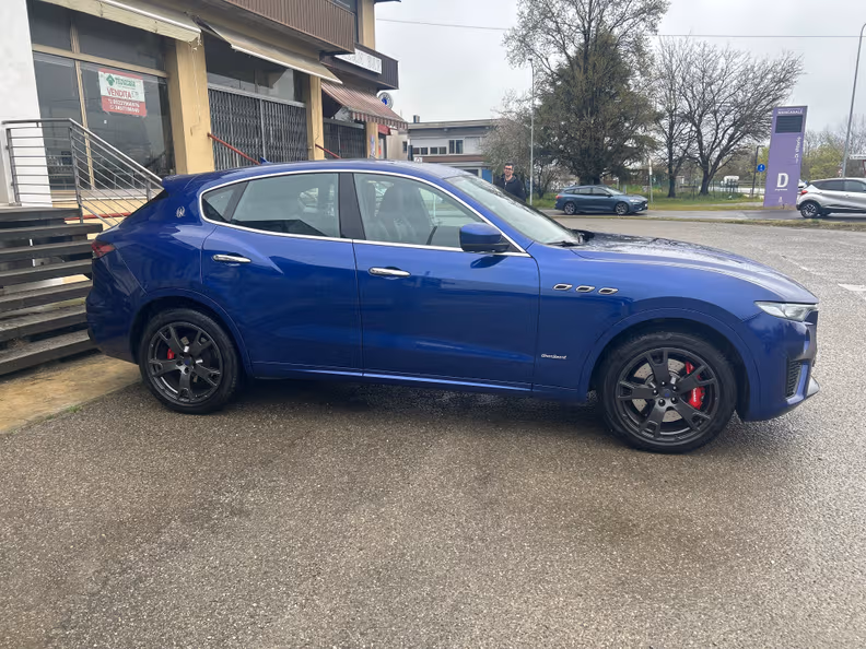 Maserati Levante - 11