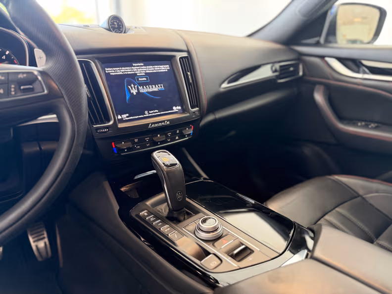 Maserati Levante - 24