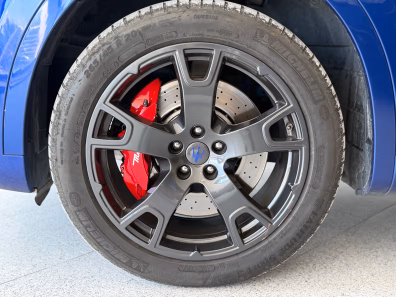 Maserati Levante - 13