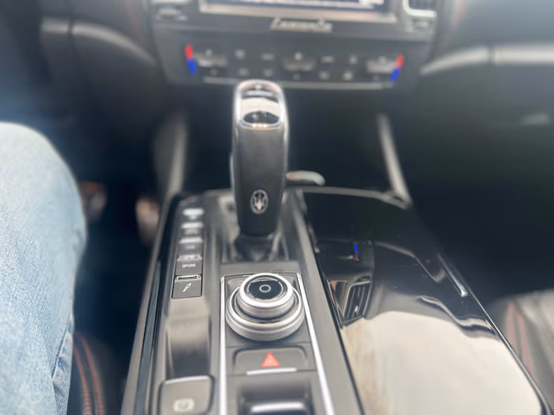 Maserati Levante - 40