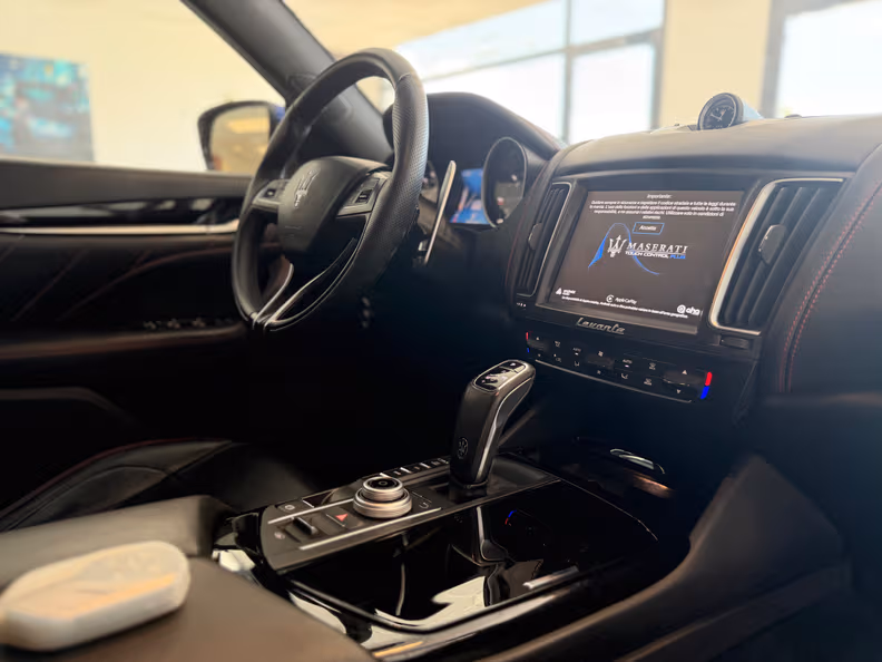 Maserati Levante - 35