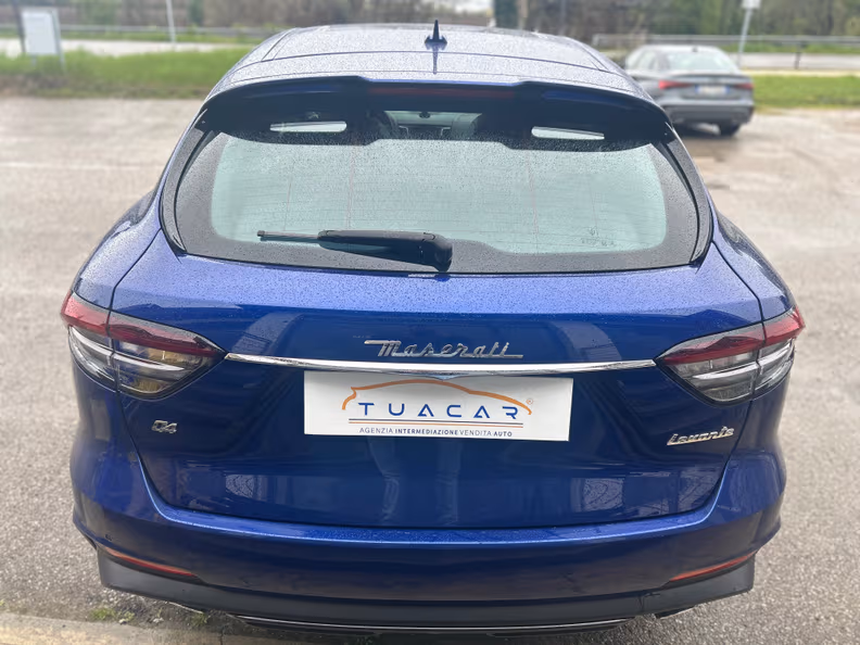 Maserati Levante - 8