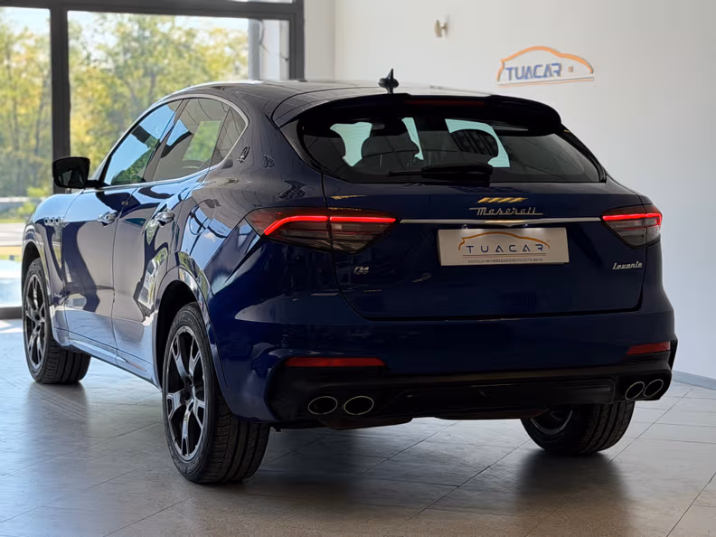 Maserati Levante - 4