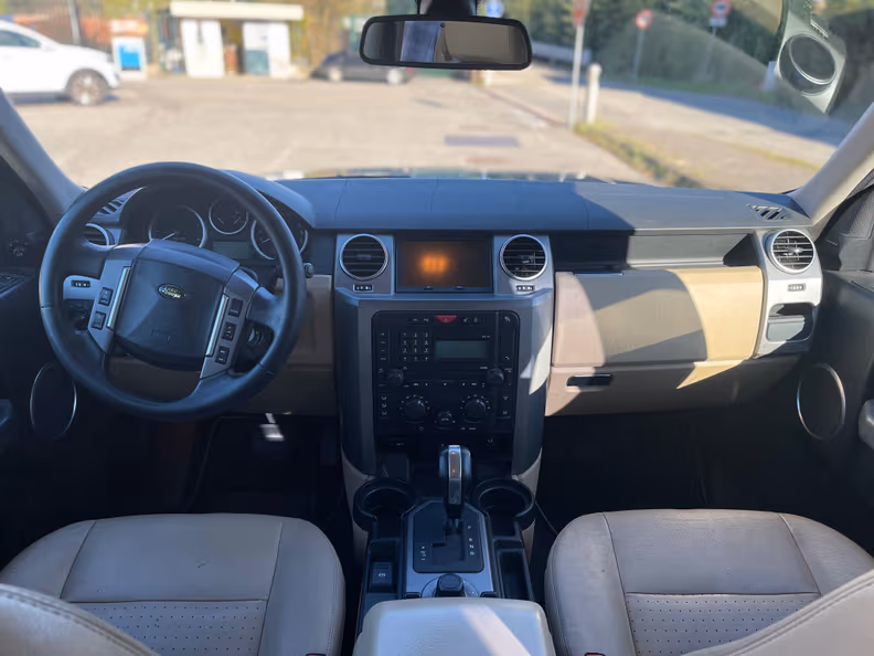 Land Rover Discovery Sport - 20