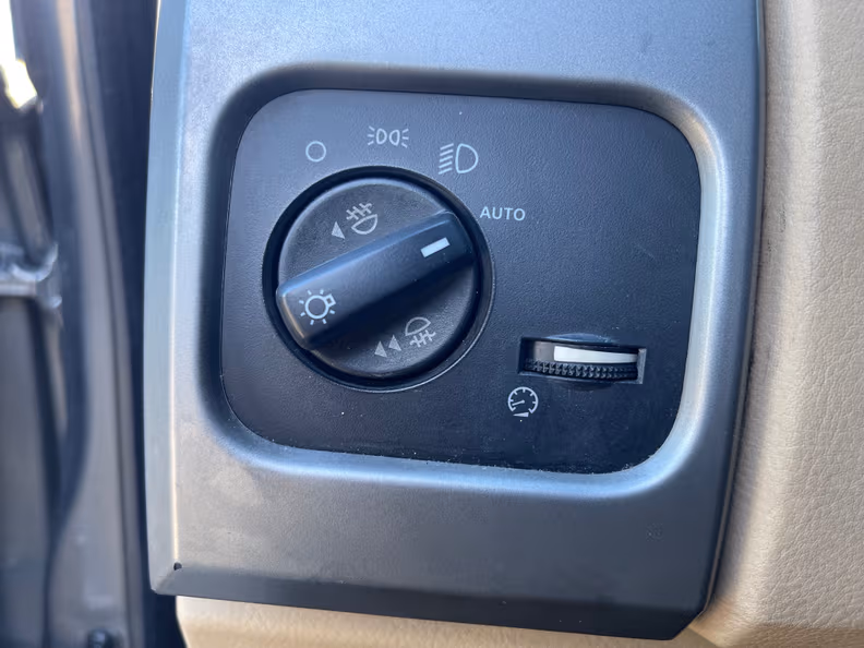 Land Rover Discovery Sport - 28