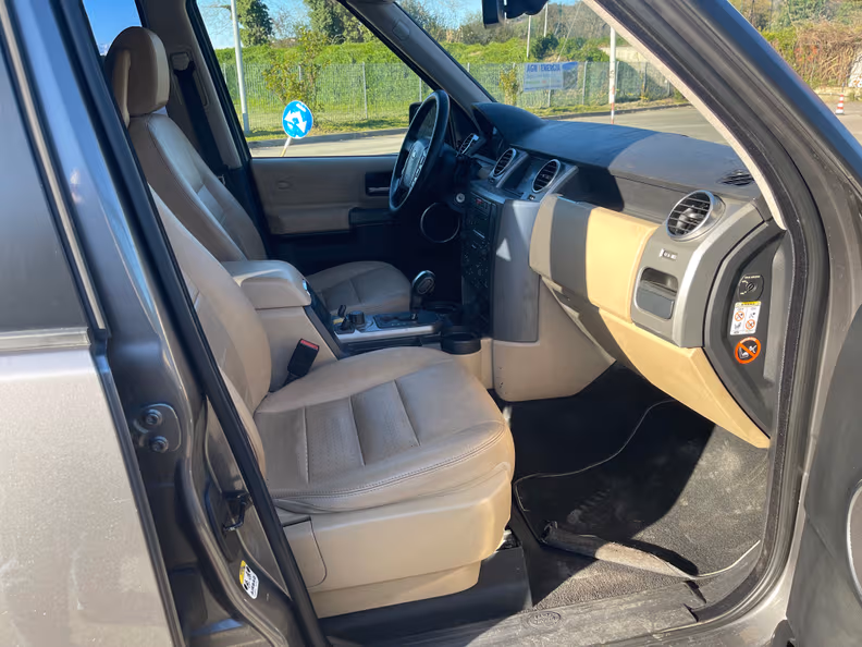 Land Rover Discovery Sport - 35