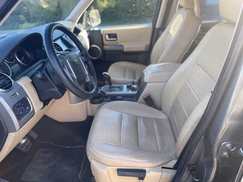 Land Rover Discovery Sport - 23