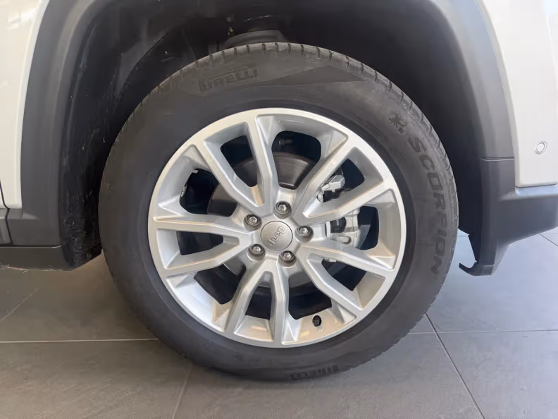 Jeep Compass - 8