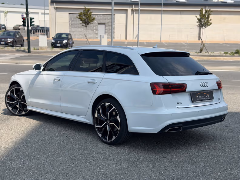 Audi A6 - 4