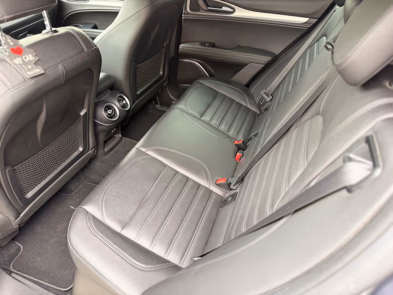 Alfa Romeo Stelvio - 25