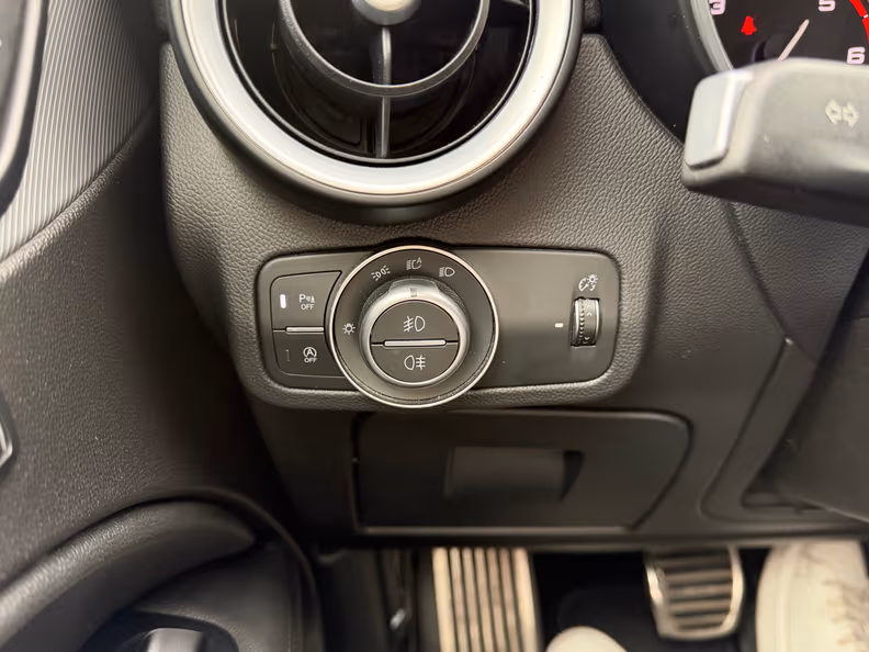 Alfa Romeo Stelvio - 16
