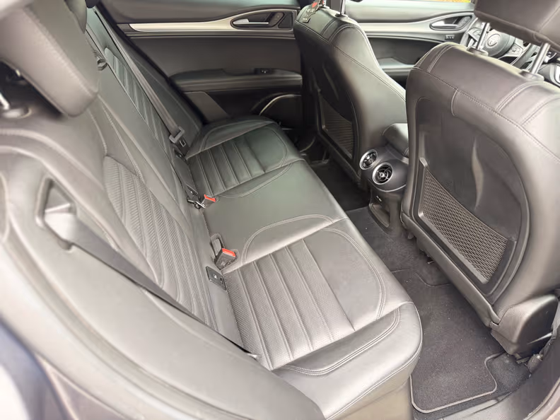Alfa Romeo Stelvio - 27