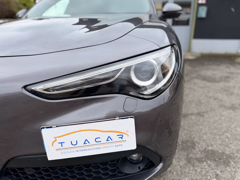 Alfa Romeo Stelvio - 9