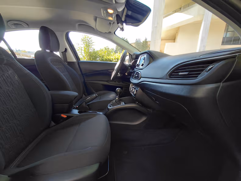 Fiat Tipo - 12