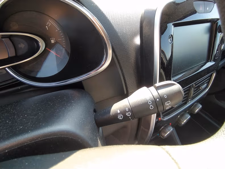 Renault Clio - 61