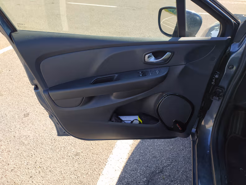 Renault Clio - 32