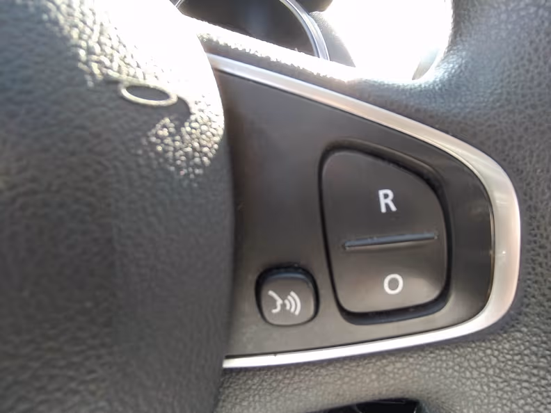 Renault Clio - 58