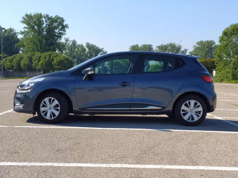 Renault Clio - 21