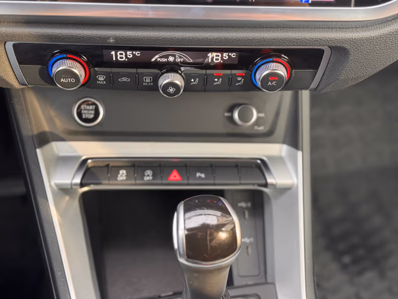 Audi Q3 - 18