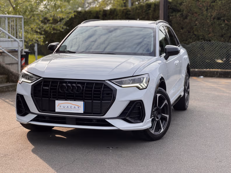 Audi Q3 - 1