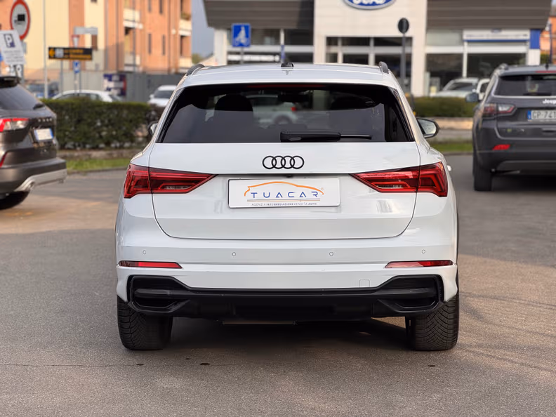 Audi Q3 - 4