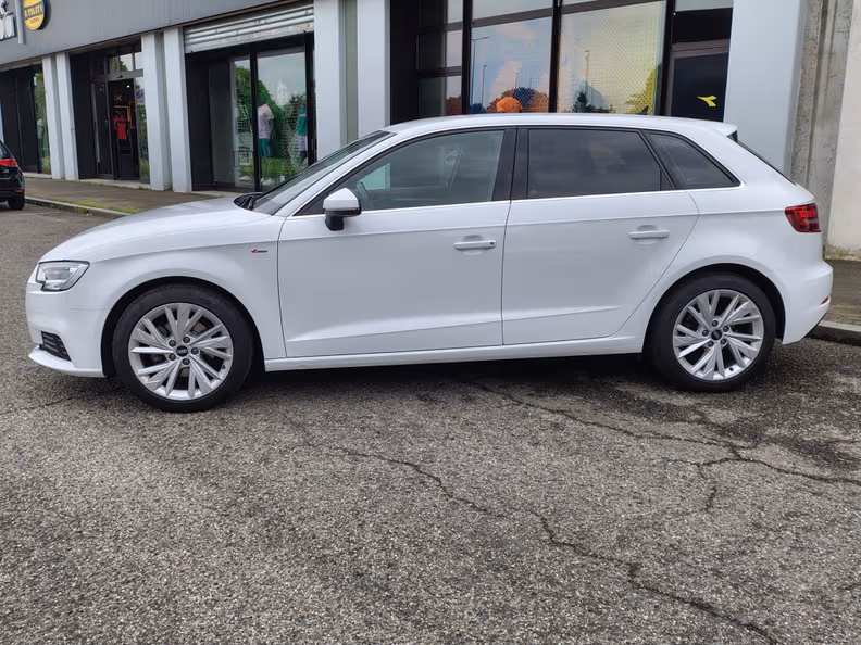 Audi A3 - 8