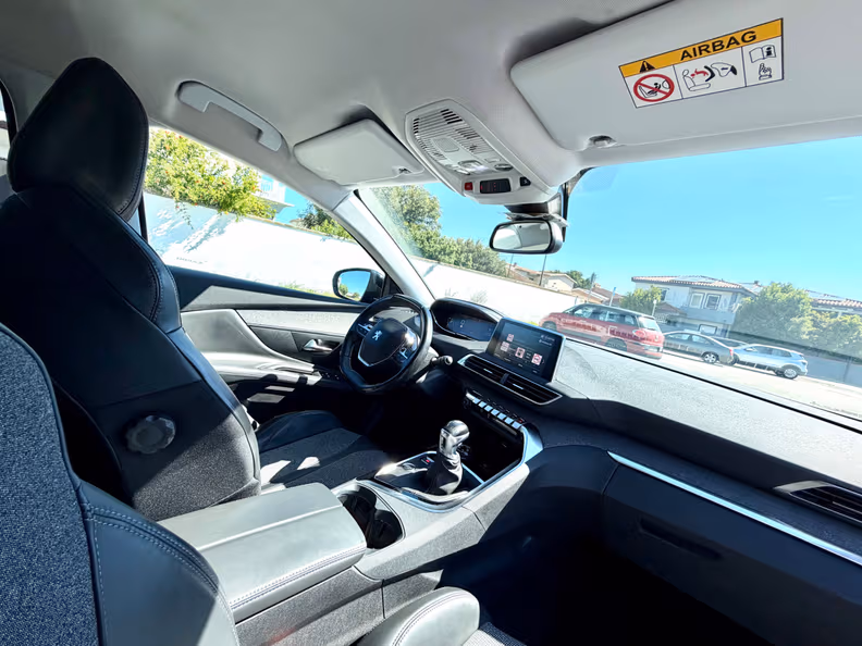Peugeot 3008 - 11