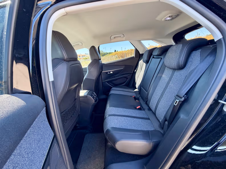 Peugeot 3008 - 12