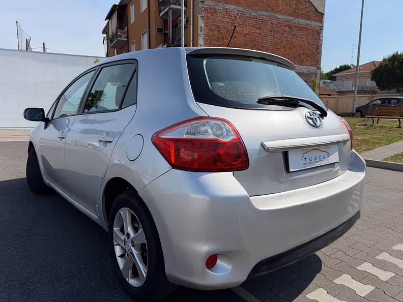 Toyota Auris - 7