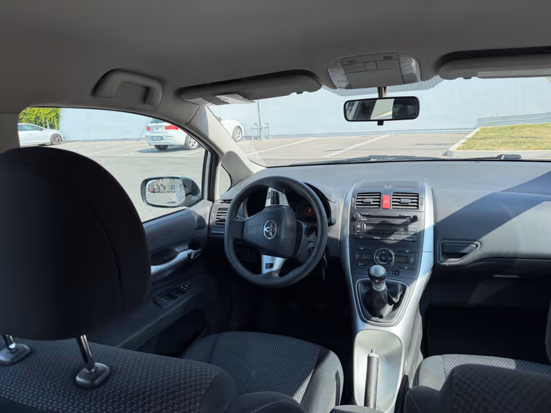 Toyota Auris - 16