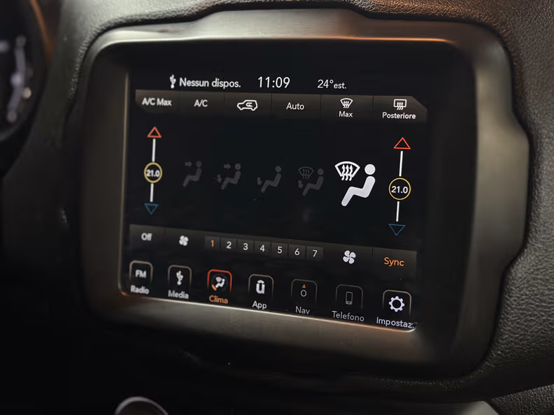 Jeep Renegade - 18