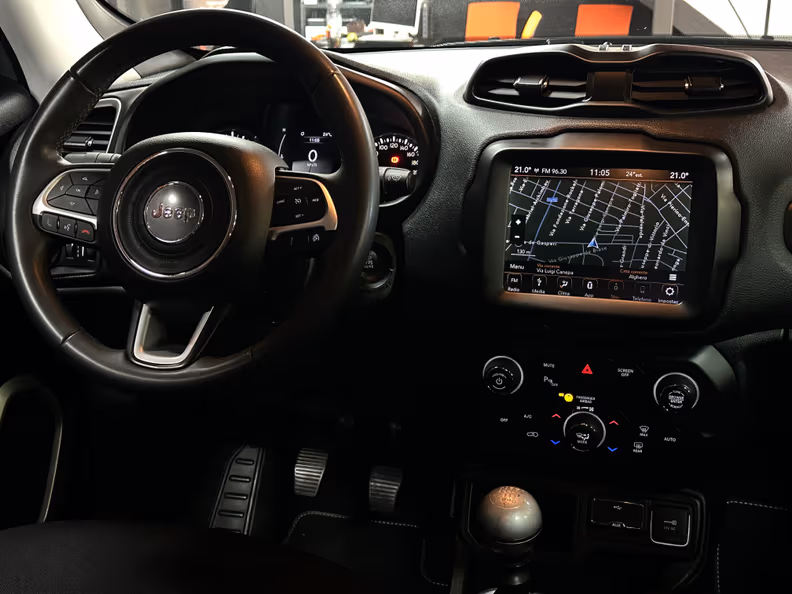 Jeep Renegade - 44