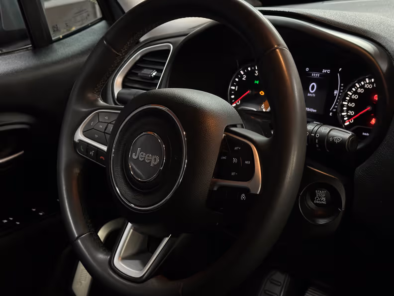 Jeep Renegade - 15