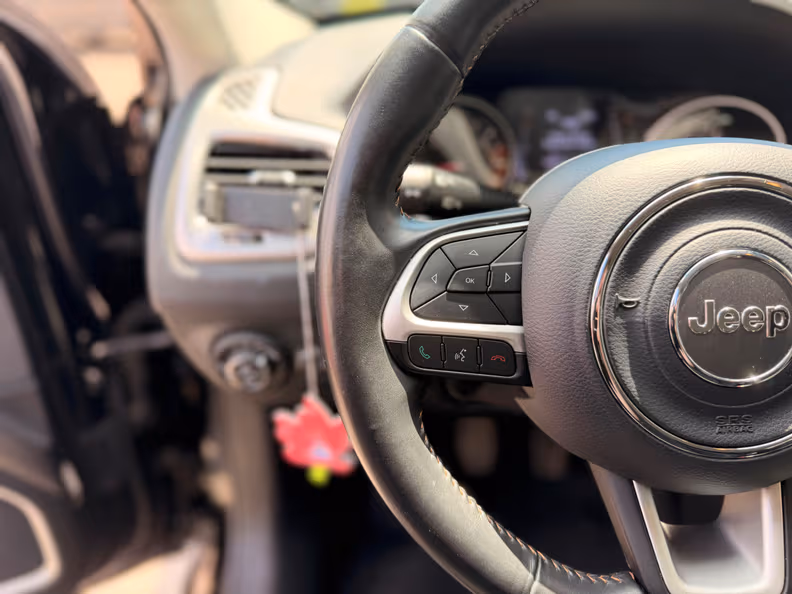 Jeep Compass - 10